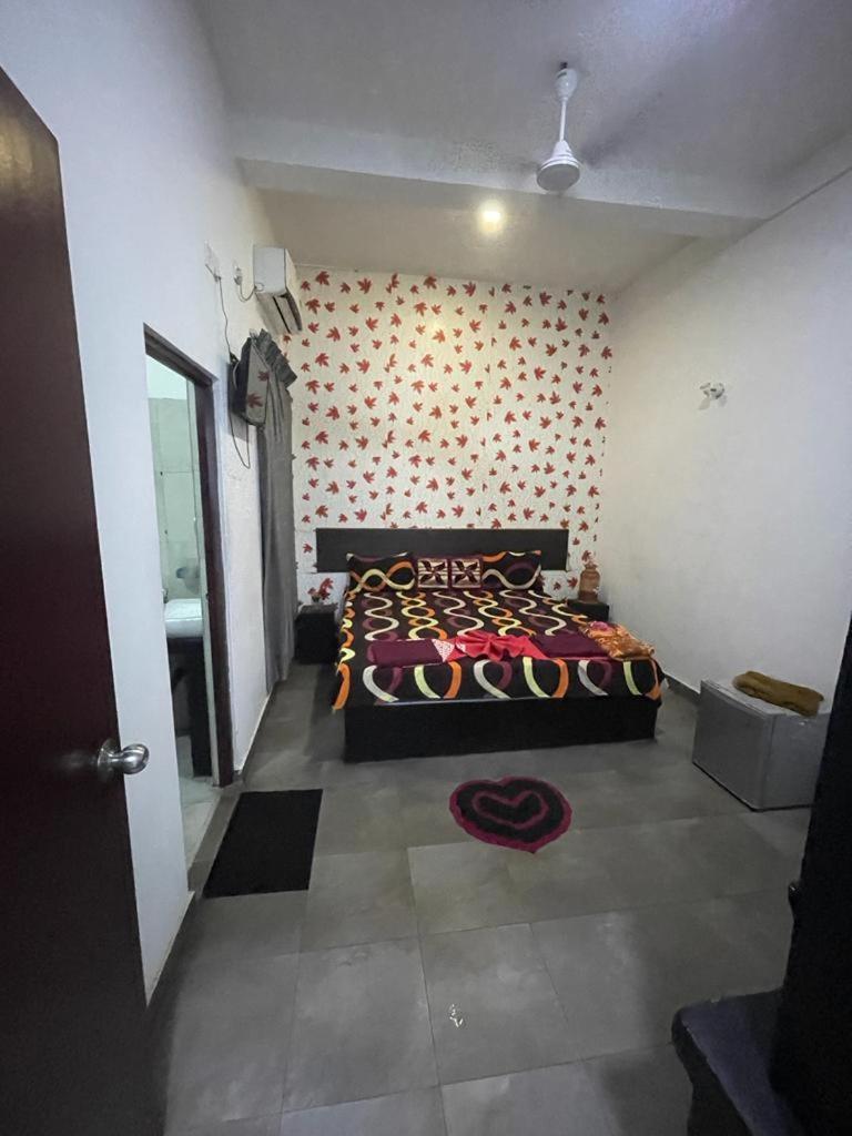 Oyo Kings Hotel Katunayaka Extérieur photo